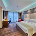 Holiday Inn Kolkata Airport By Ihg