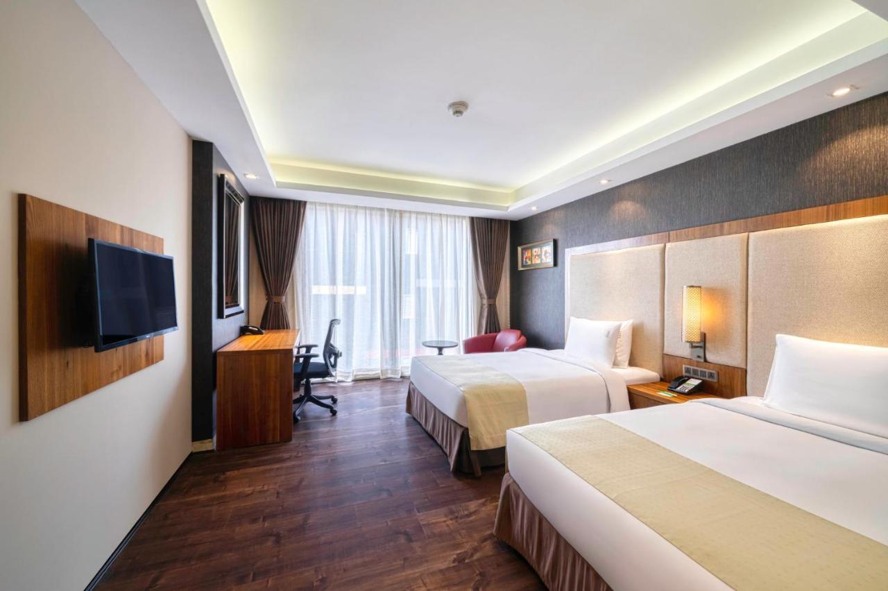 Holiday Inn Kolkata Airport By Ihg Kolkata
